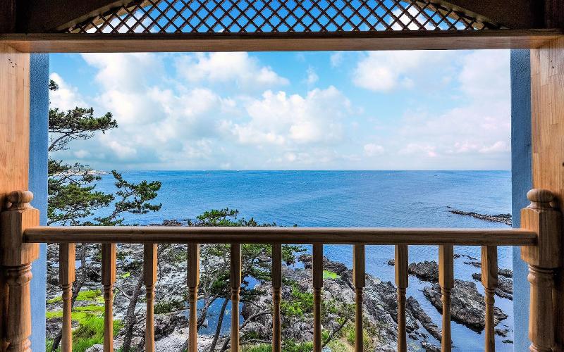 Pohang Pinewave Sea & Spa Pension image