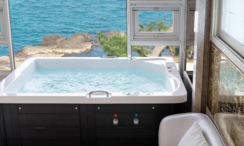 Pohang Pinewave Sea & Spa Pension image