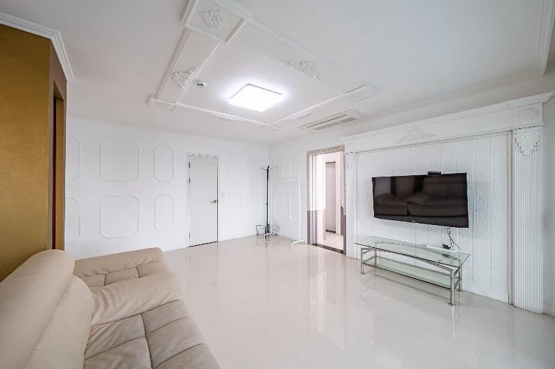 Pohang Pinewave Sea & Spa Pension image