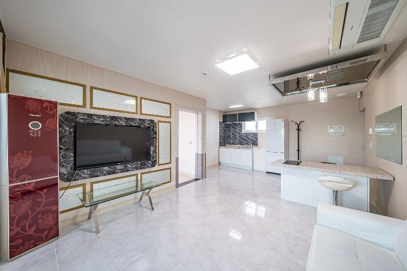 Pohang Pinewave Sea & Spa Pension image
