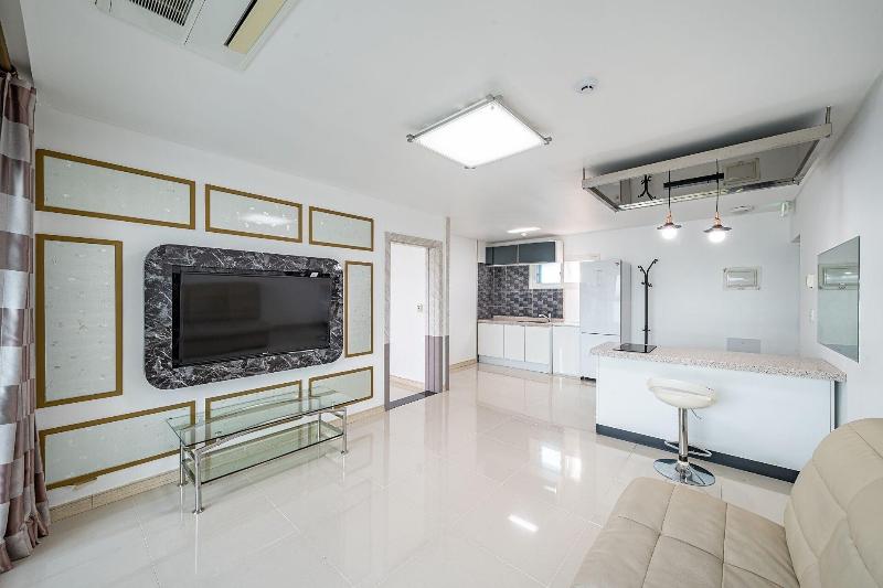Pohang Pinewave Sea & Spa Pension image