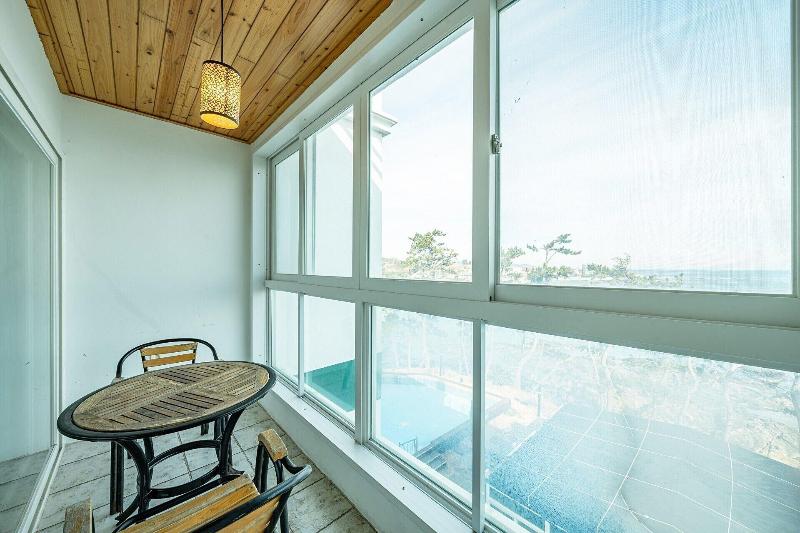 Pohang Pinewave Sea & Spa Pension image