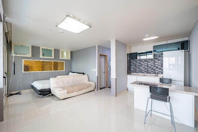 Pohang Pinewave Sea & Spa Pension image