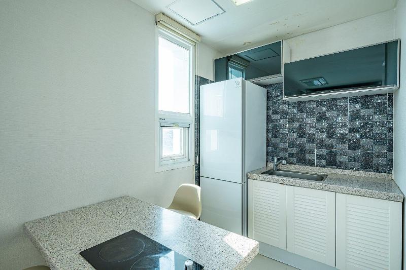 Pohang Pinewave Sea & Spa Pension image