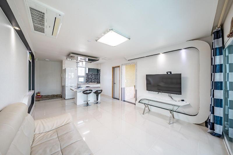 Pohang Pinewave Sea & Spa Pension image