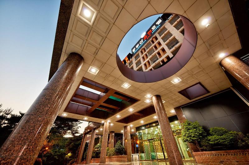 Dongbusan Oncheon Hotel image