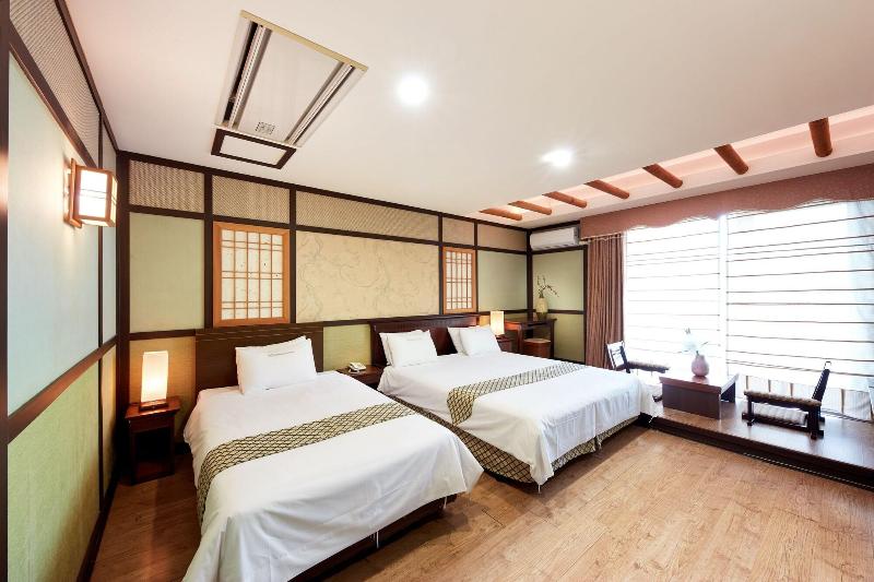 Dongbusan Oncheon Hotel image