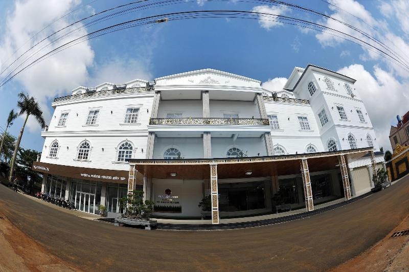 Tam Chau Luxury Hotel image