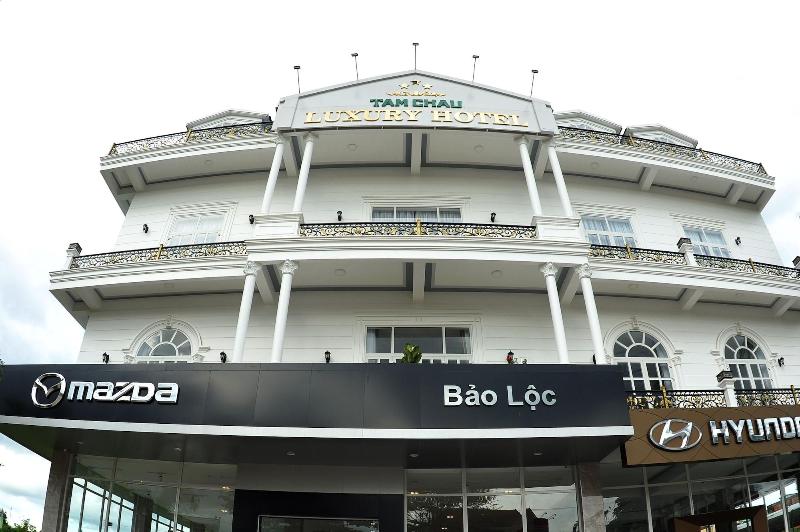 Tam Chau Luxury Hotel image