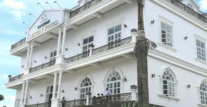 Tam Chau Luxury Hotel image