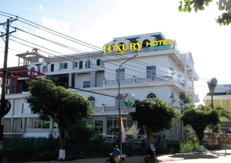 Tam Chau Luxury Hotel image