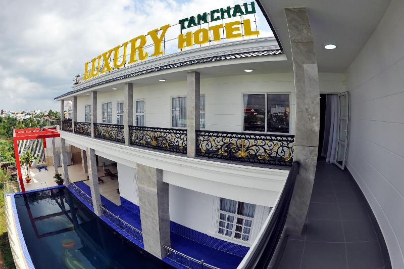 Tam Chau Luxury Hotel image