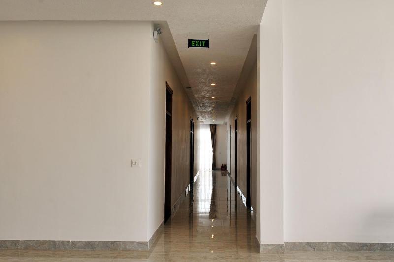 Tam Chau Luxury Hotel image