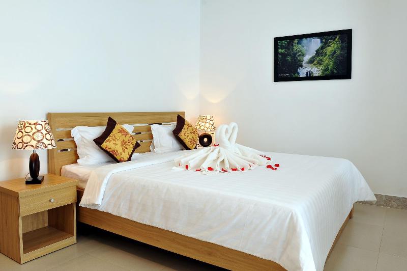 Tam Chau Luxury Hotel image
