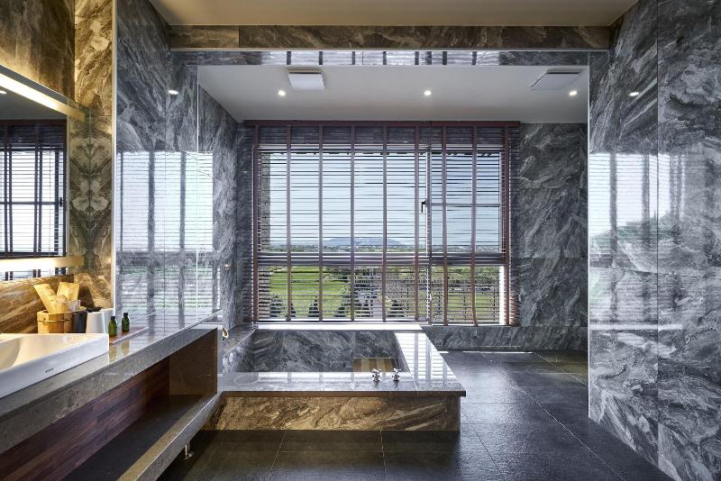 Shine Mood Resort Yuanli image