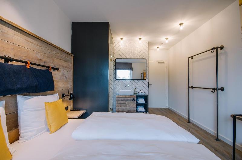 Hotel Landhafen image