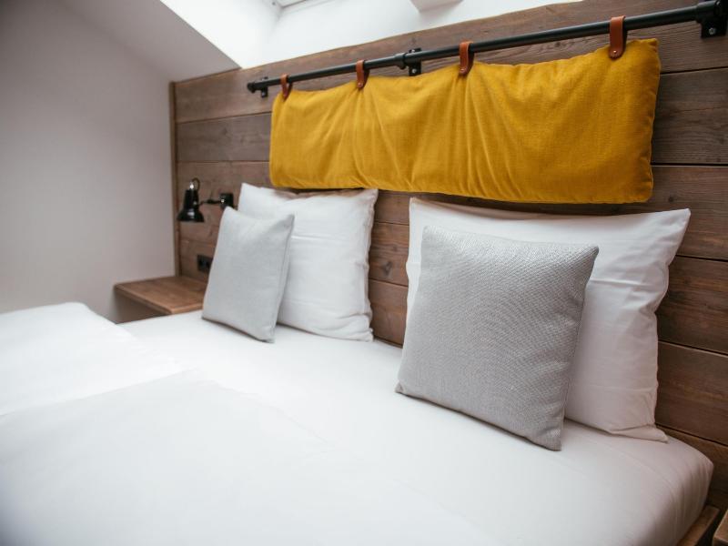 Hotel Landhafen image