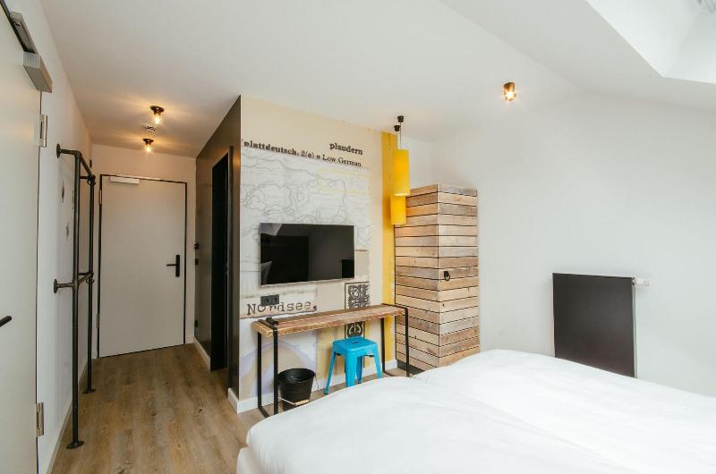 Hotel Landhafen image