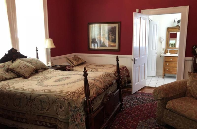 Rose House Inn image