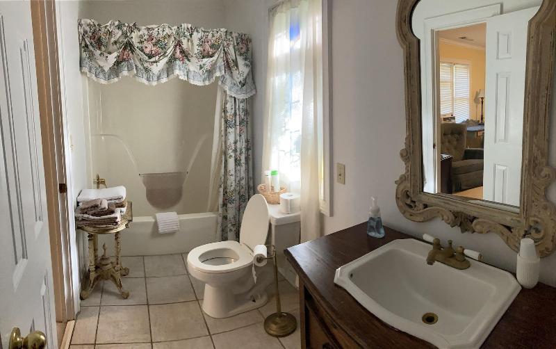 Rose House Inn image 6