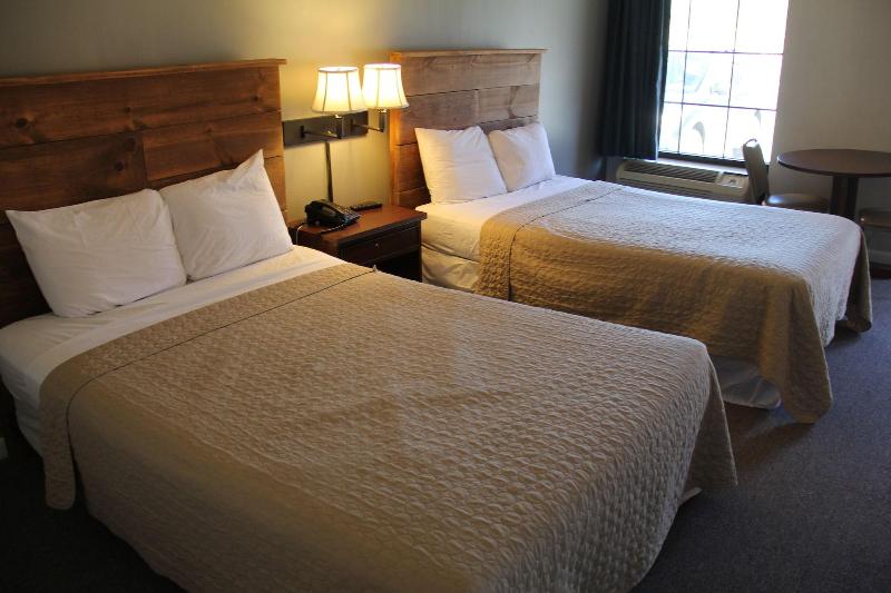 Skyline Lodge image