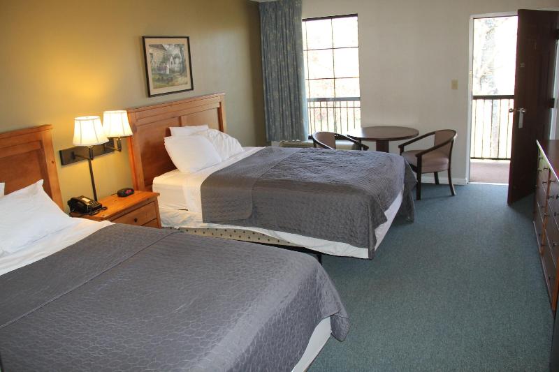 Skyline Lodge image