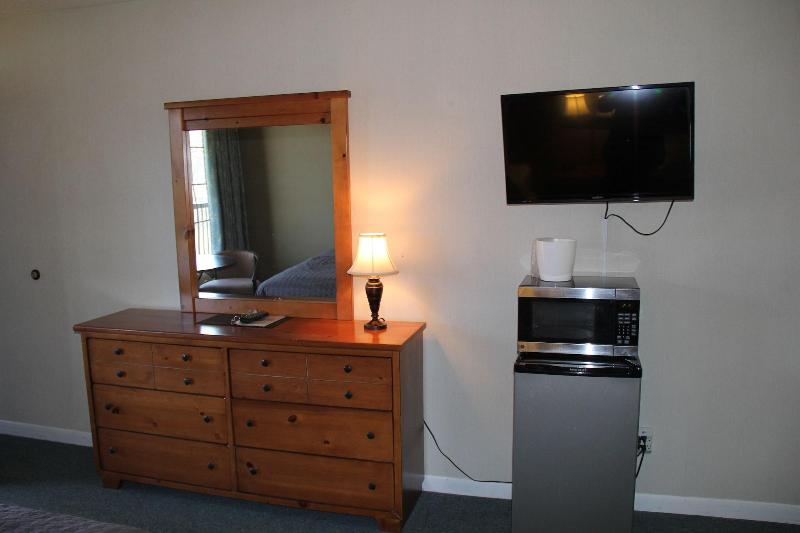 Skyline Lodge image