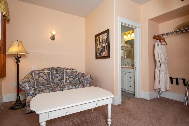 Historic Hotel Condon image