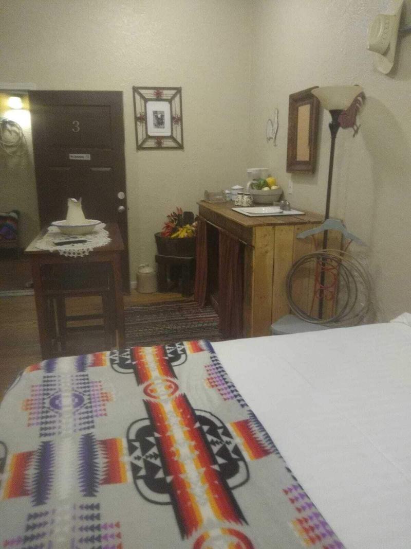 Holly Inn Suites image 1