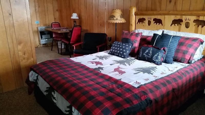 Sunshine Motel And Cabins