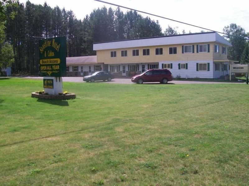 Sunshine Motel And Cabins