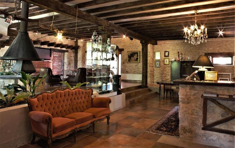 Domaine De Vareilles image
