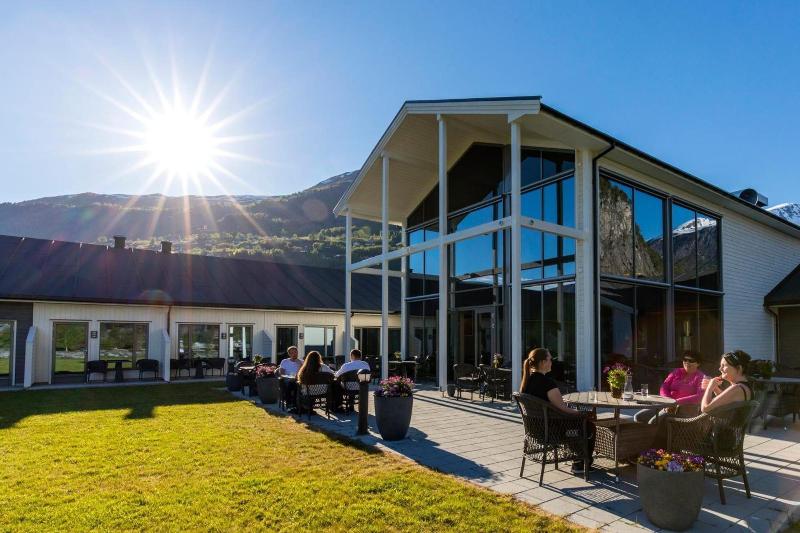 Valldal Fjordhotell - by Classic Norway Hotels — exterior view