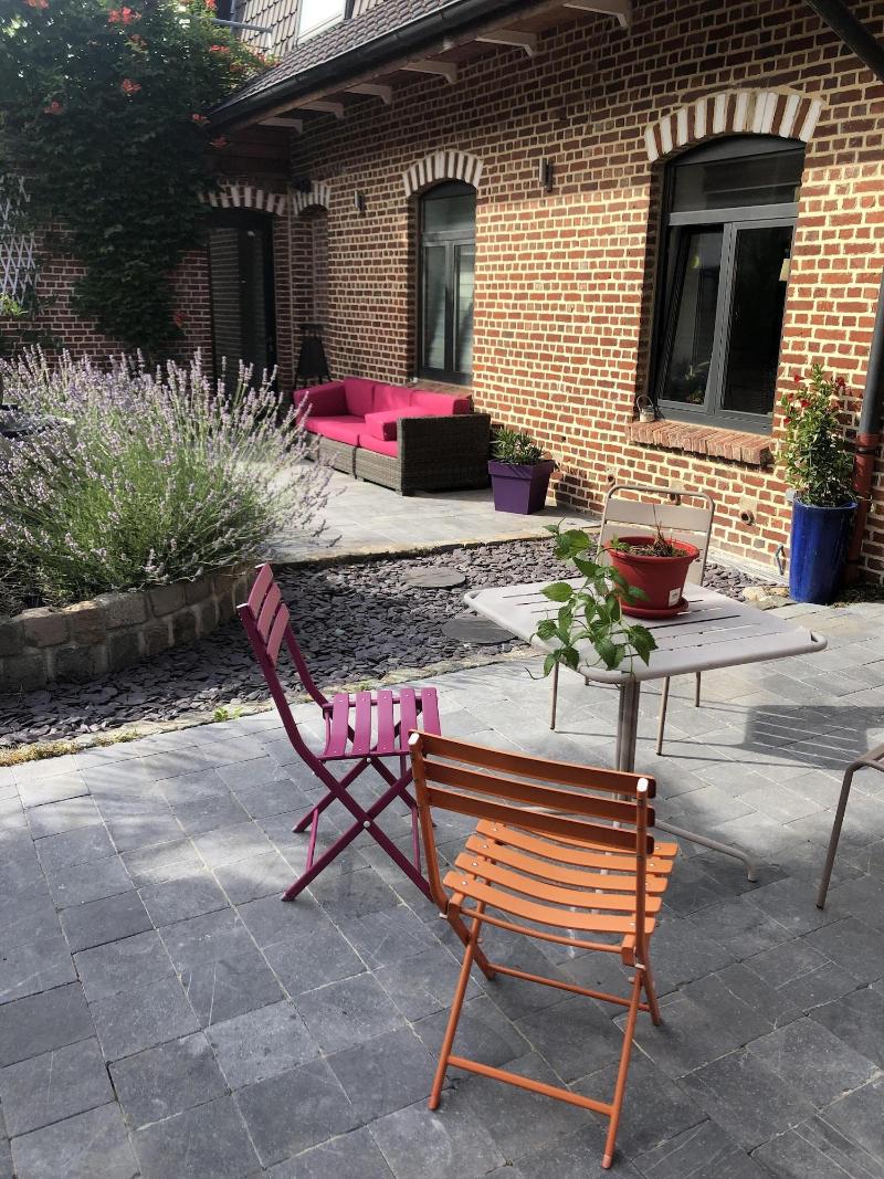 Aux Herbes Hautes image