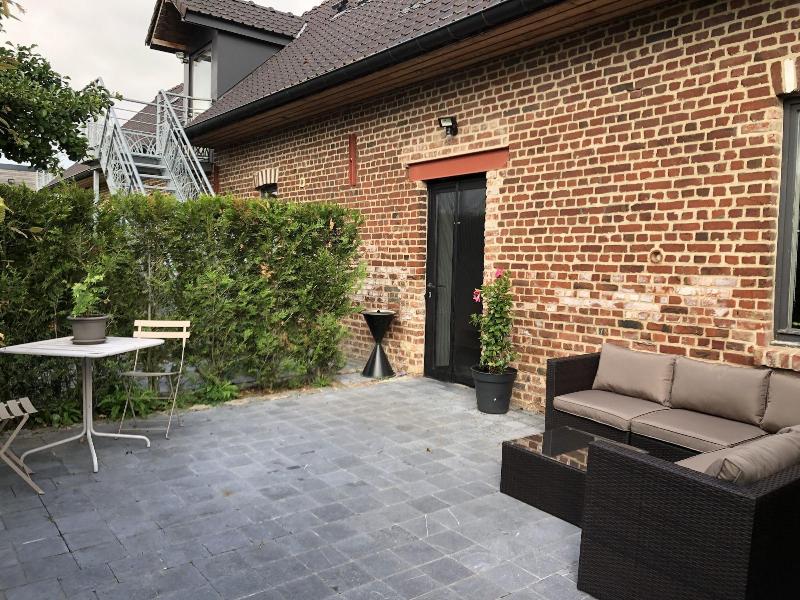 Aux Herbes Hautes image