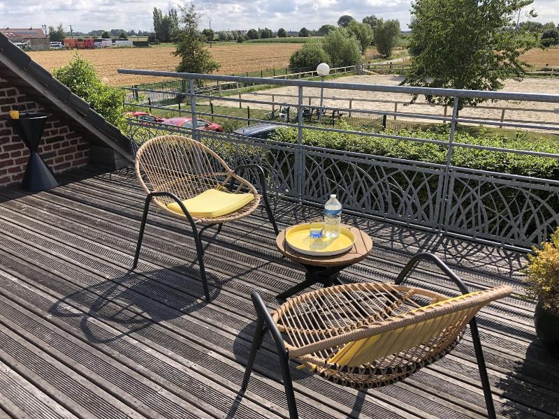 Aux Herbes Hautes image