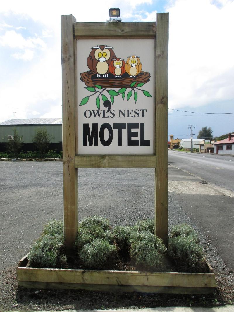 Owls Nest Motel image