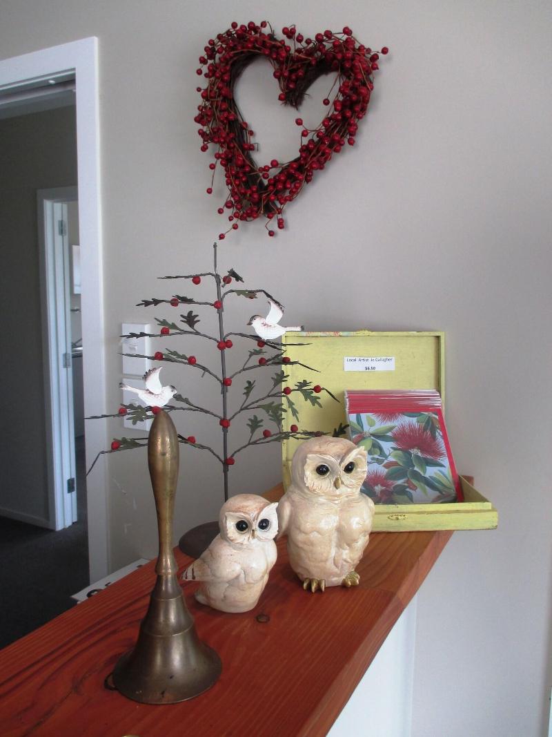 Owls Nest Motel image