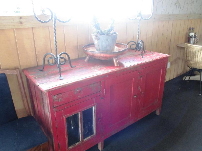 Owls Nest Motel image