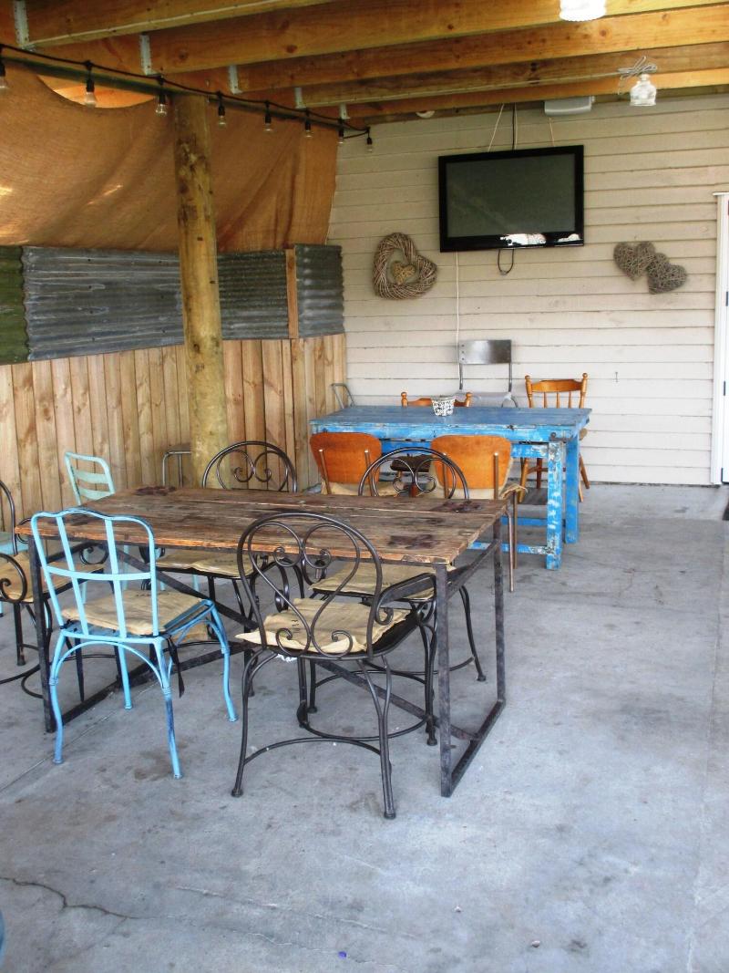 Owls Nest Motel image
