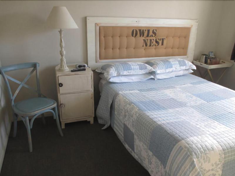 Owls Nest Motel image