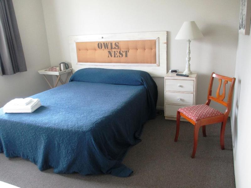 Owls Nest Motel image