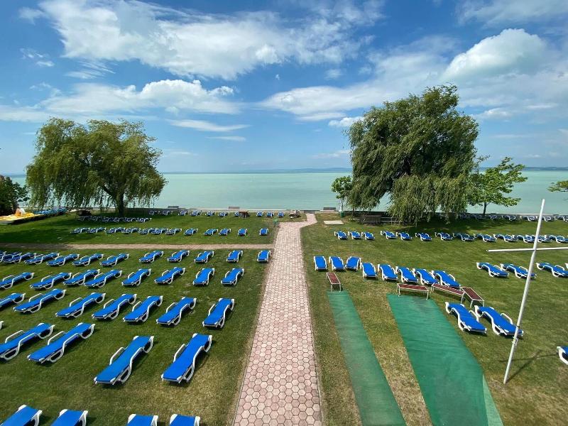 Waberer's Club Hotel image
