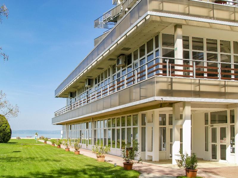 Waberer's Club Hotel image
