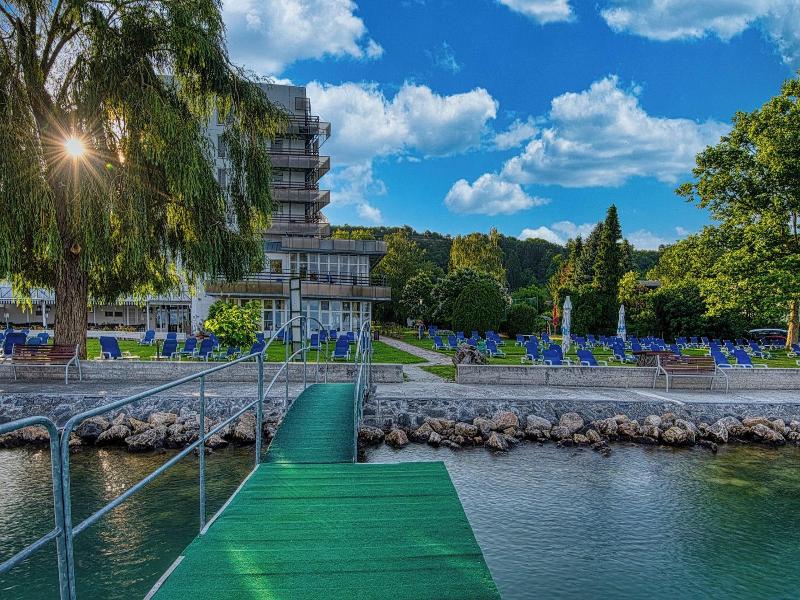 Waberer's Club Hotel image