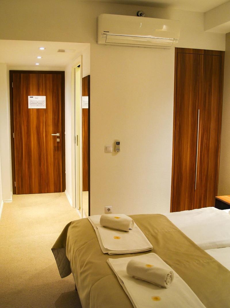 Waberer's Club Hotel image