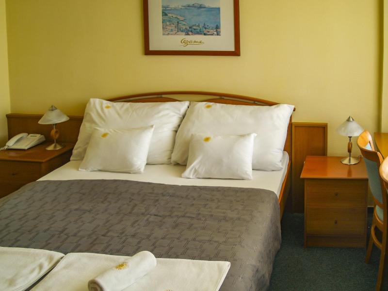 Waberer's Club Hotel image