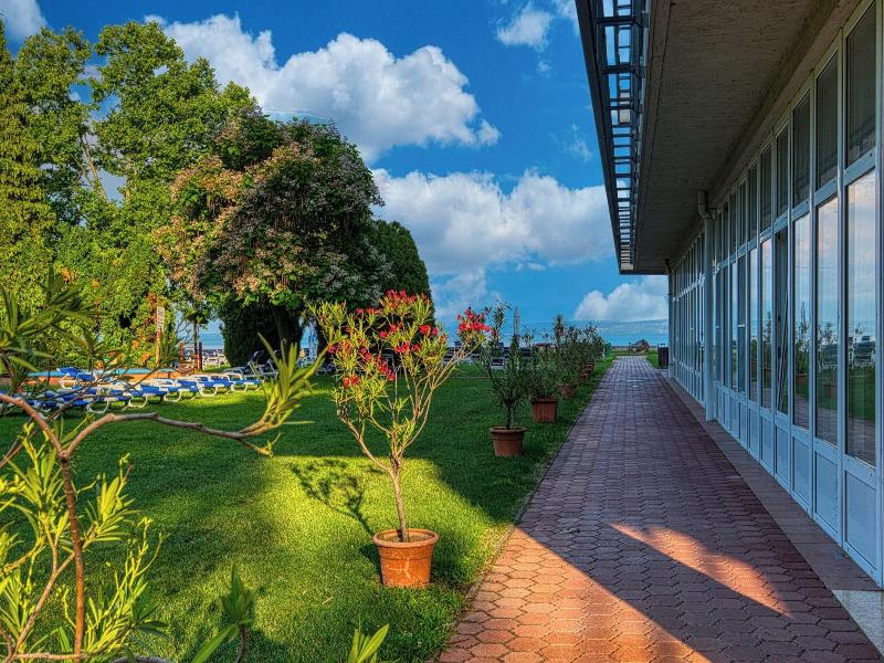 Waberer's Club Hotel image