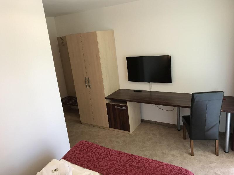 Guest House Hober image