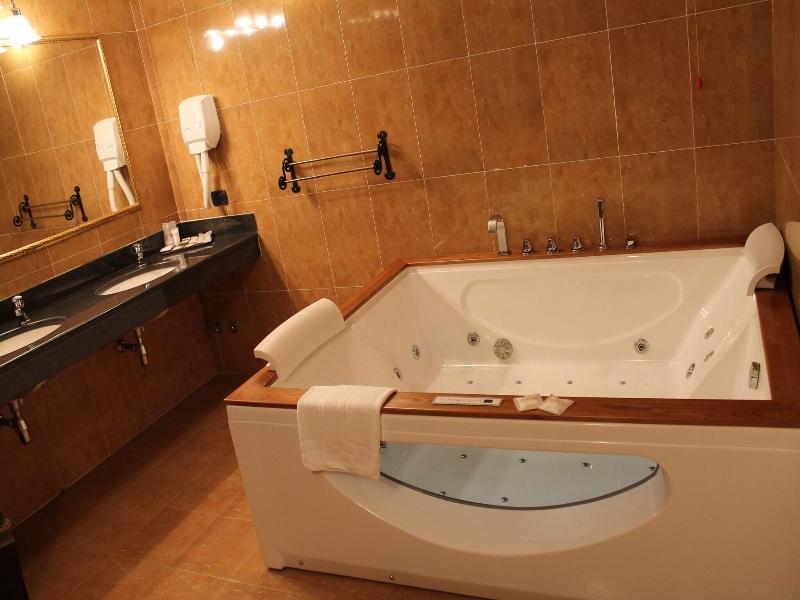 Hotel Don Carlo image